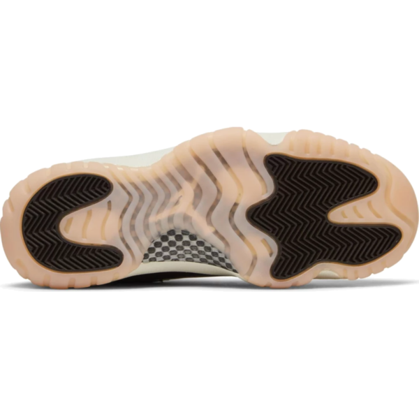 Jordan 11 Retro Neapolitan (Women's)