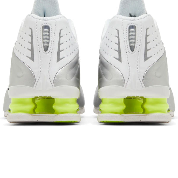 Nike Shox R4 White Metallic Silver Volt (Women's)