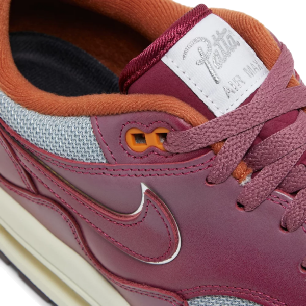 Patta Waves Rush Maroon (without Bracelet)