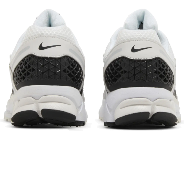 Nike Zoom Vomero 5 White Black