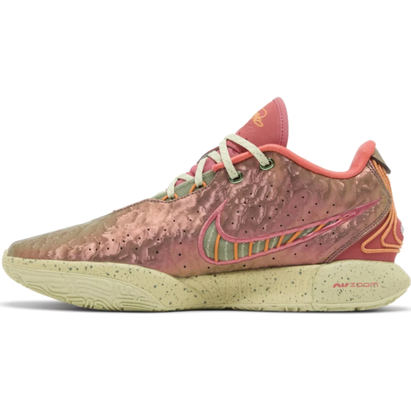Nike LeBron 21 Queen Conch
