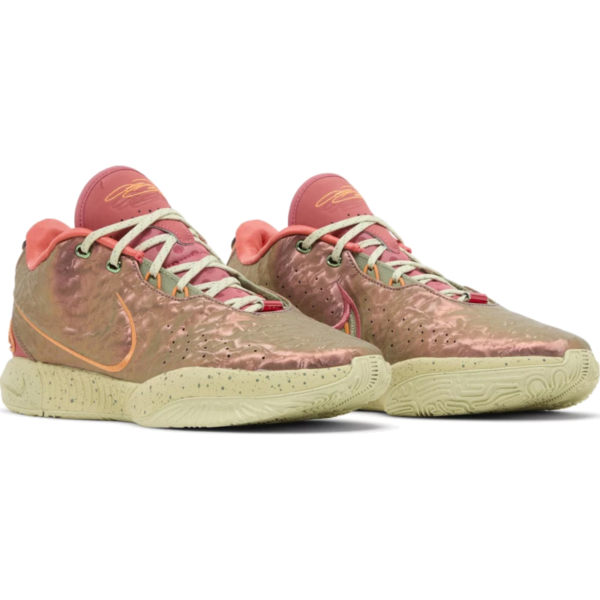 Nike LeBron 21 Queen Conch
