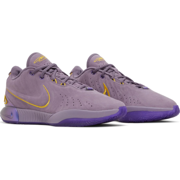 Nike LeBron 21 Purple Rain
