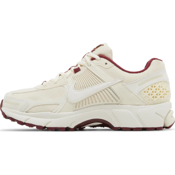 Nike Zoom Vomero 5 Valentine's Day (Women's)