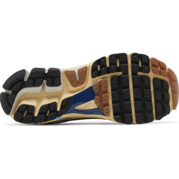 Nike Zoom Vomero 5 Designed by Japan (Women's)