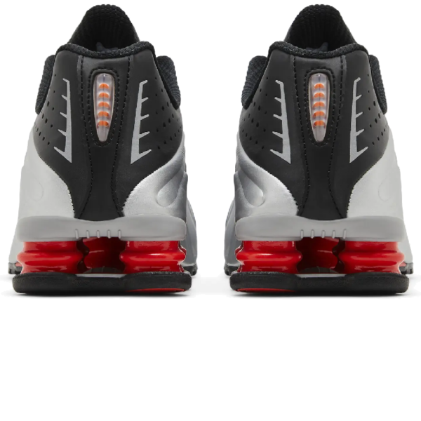 Nike Shox R4 Black Metallic Silver (2018/2024) - Image 3