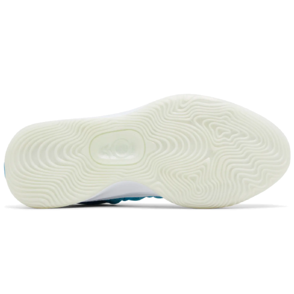 Nike KD 17 Christmas - Image 3