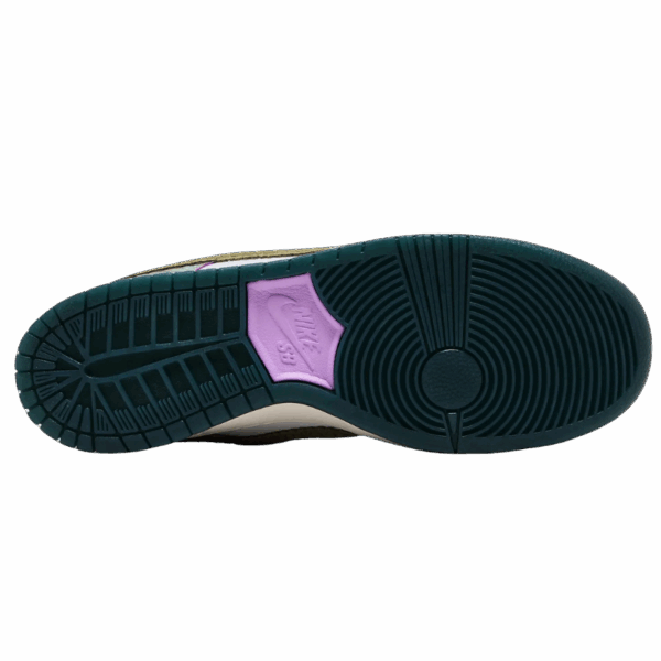 Nike SB Dunk Low Alexis Sablone Chameleon - Image 3