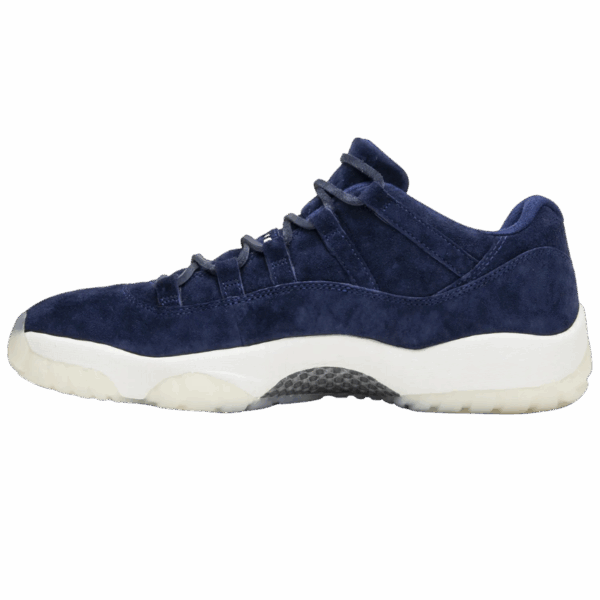 Jordan 11 Retro Low Derek Jeter - Image 2