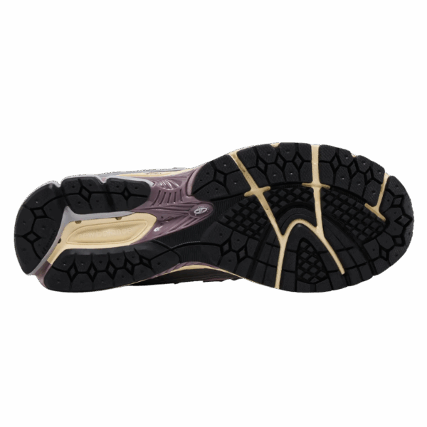 New Balance 1906R Rose Sugar Silver - Image 3